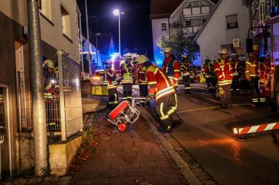 Remshalden-Grunbach: Essen auf dem Herd loest naechtlichen Feuerwehreinsatz aus